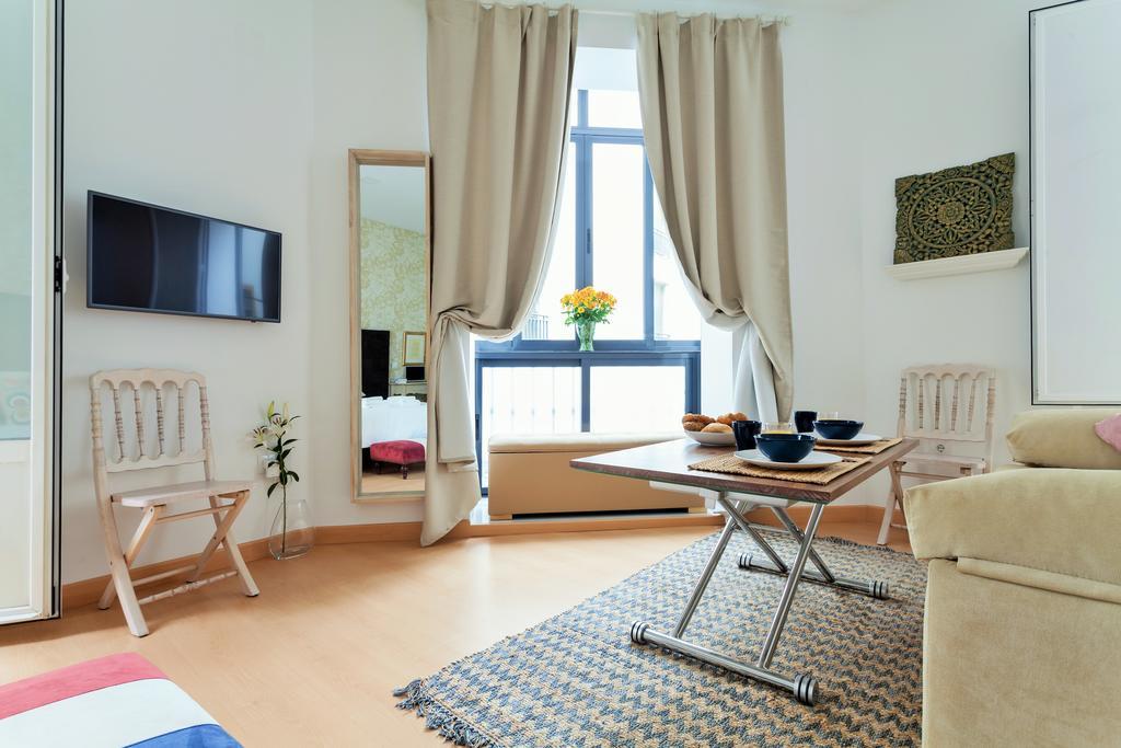 Hostly Acetres 1A Loft In City Center, Comunal Terrace, Fibre,Parking Optional Sevilla Exteriér fotografie